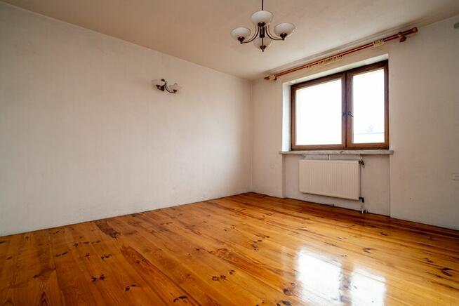 Dom jednorodzinny 160,6 m² z dużą działką 5552 m² – Koło, ul