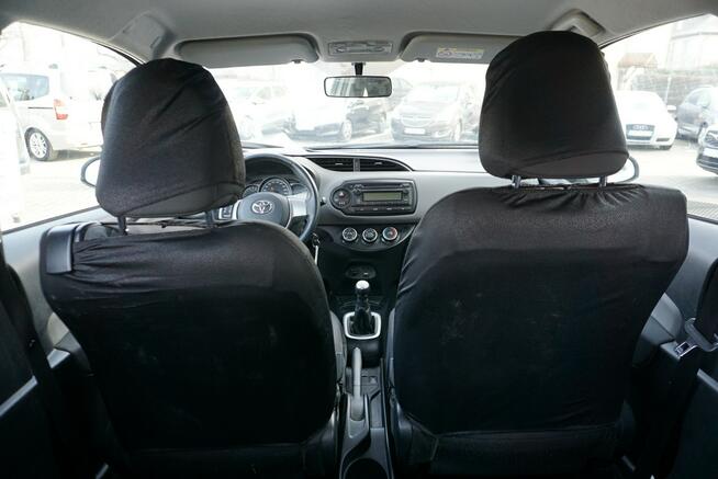 Toyota Yaris polski salon