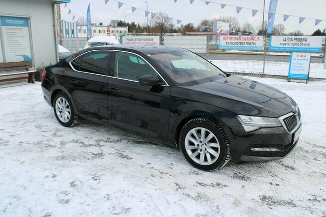 Škoda Superb Ambition DSG Nawigacja netto 73 089 PLN Gwarancja Virtual