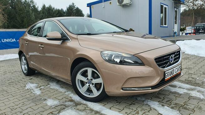 Volvo V40 2.0 D2 120KM # Momentum # NAVI # Półskóra # Piękny Kolor # Serwis ASO