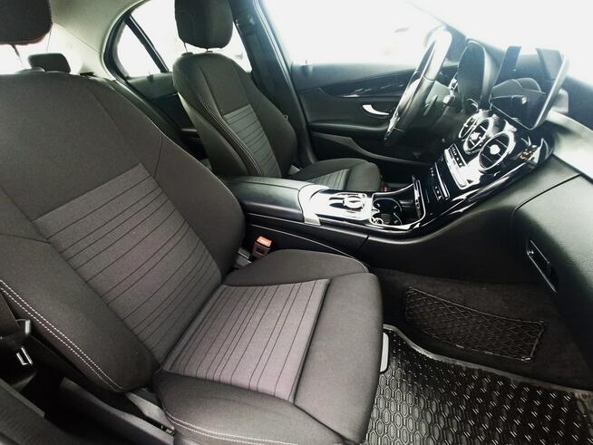 Mercedes C 180 Salon, I właściciel, bezwypadkowy, II kpl kół