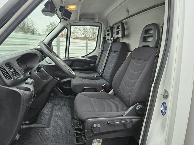 Iveco Daily 35S15 2.3 145KM bezwypadek NISKI PRZEBIEG winda FV 23% KONTENER
