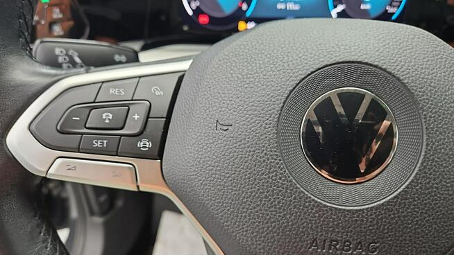 Volkswagen Golf VIII 2.0 TDI Life Variant ! Z Polskiego Salonu ! Faktura VAT !