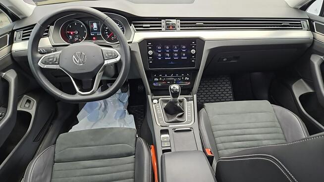 Volkswagen Passat Variant 2.0 TDI EVO Elegance ! Z Polskiego Salonu ! Faktura Vat !