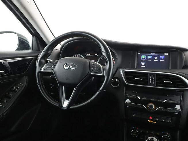 Infiniti Q30 1.5d Tempomat Klimatronik Navi Grzane Fotele Elektryka ParkAssist LED