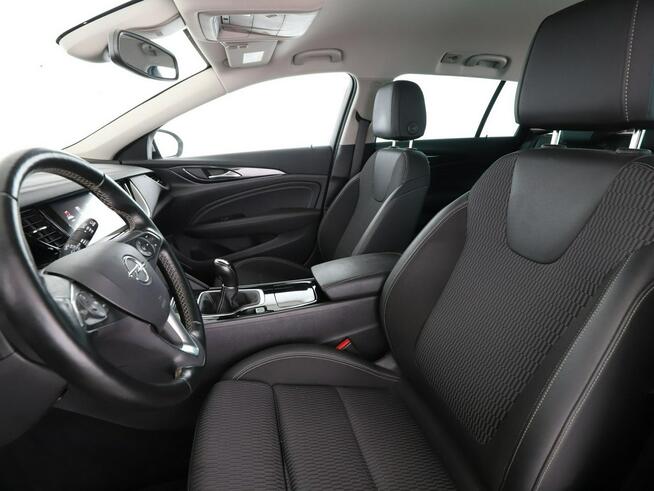 Opel Insignia 2.0D 4x4 Country Tourer Navi Tempomat Grzane Fotele Kamera Matrix LED