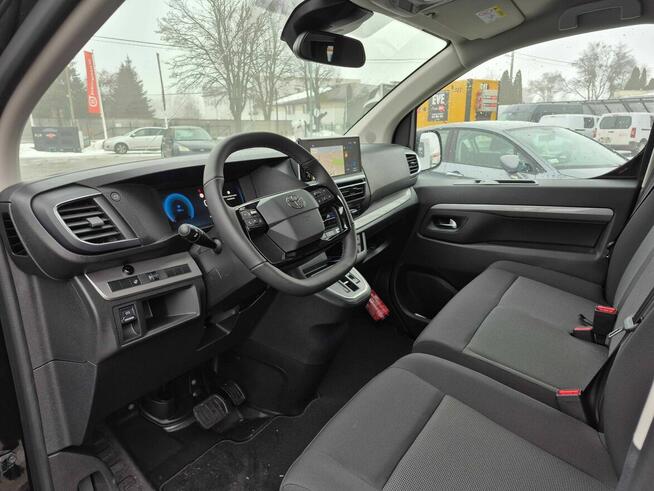 Wynajem Toyota Proace Verso 9 osób