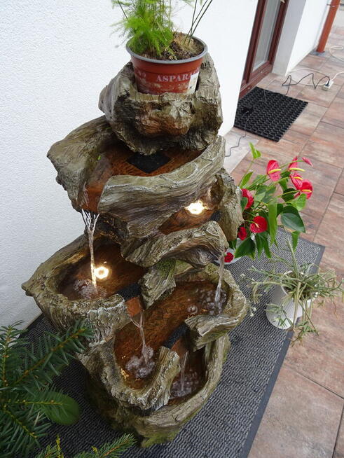 Fontanna Ogrodowa Dekoracyjna Wodny Skalnik wys. 103 cm