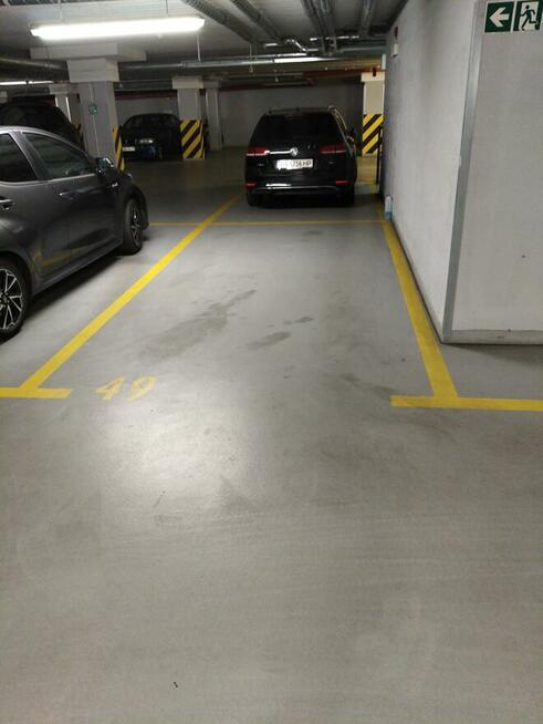 Wygodne miejsce parkingowe Cybernetyki 15, Hynka , Wołoska