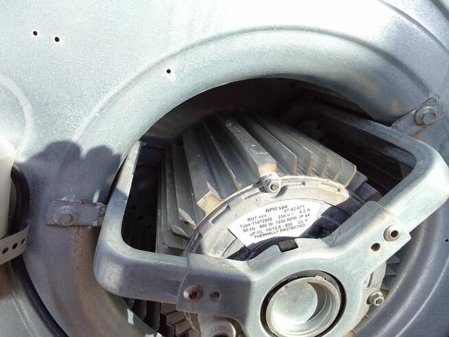 Dmuchawa z silnikiem elektryczny, jak na zdjęciach, prawie n