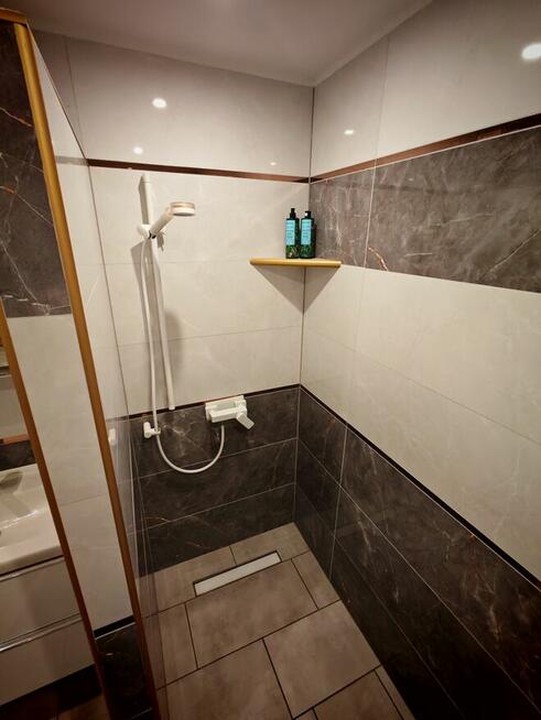 Bezczynszowe 81m2, bez pośrednika, połowa domku, z garażami