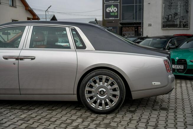Rolls-Royce Phantom 6.7 V12 TwinTurbo 571KM / BeSpoke / Ikona / Jedyny w PL / Bezwypadkowy