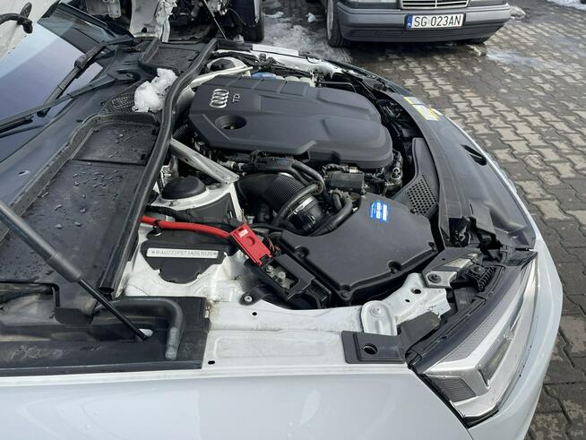 Audi A5 Skóra Podgrzewanie Klimatronik Kamera Virtual 190KM