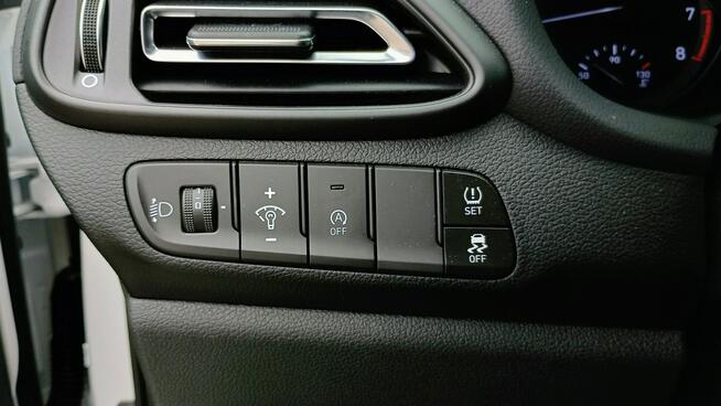 Hyundai i30 1.5 160 KM Wersja Smart + Pakiet LED / Kamera / Tempomat / Salon / Pl