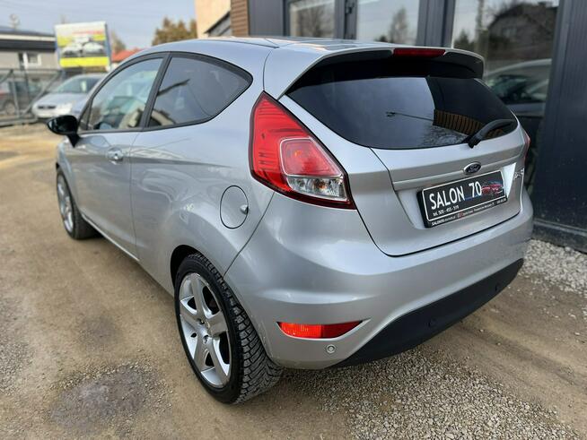 Ford Fiesta 1.5 Zarejestrowany Klima Grzana szyba i fotele Alu BEZ RDZY Stan BDB