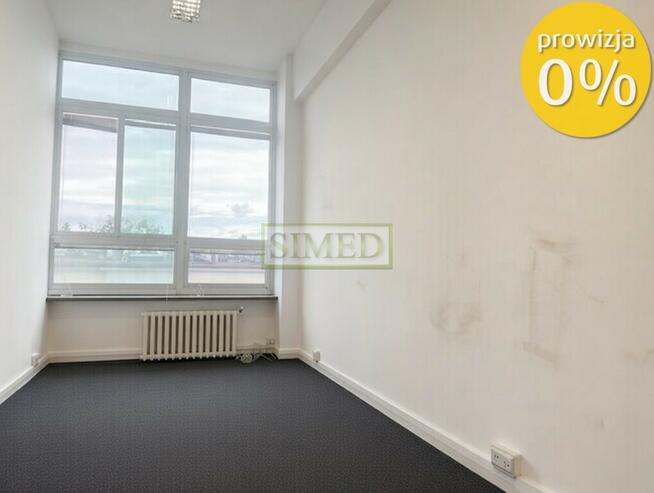 Dostep24h,recepcja,ochrona,parking,widne,wys.4m