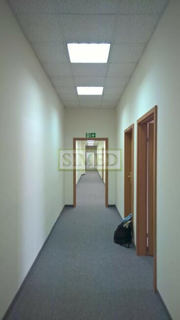 Małe biuro , parking , biurowiec , dostęp24h