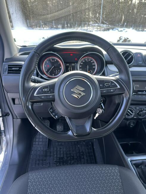 Suzuki Swift Polski Salon