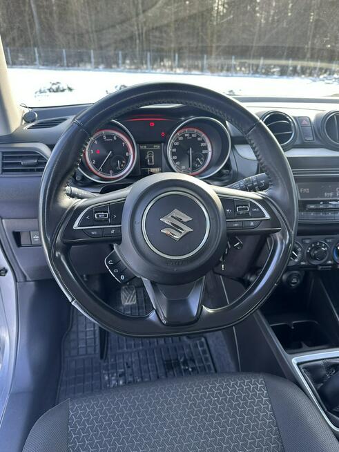 Suzuki Swift Polski Salon