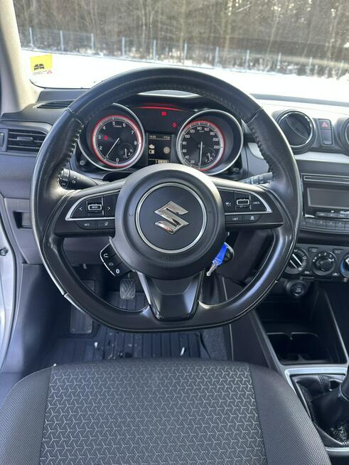 Suzuki Swift Polski Salon