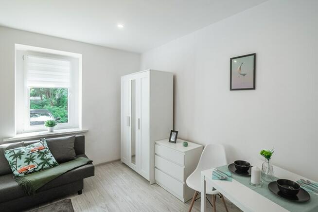 Wielka 12, Pogoń, funkcjonalna kawalerka