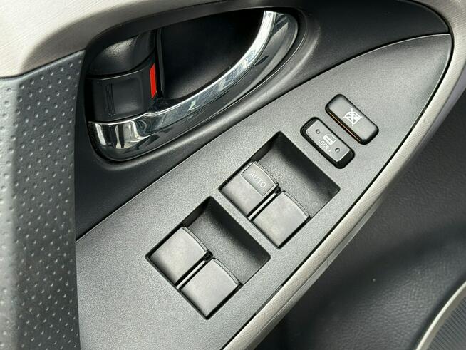 Toyota RAV-4 2.2D4D 136KM 4x4 Executive/Serwis/Skóry/Alufelgi16