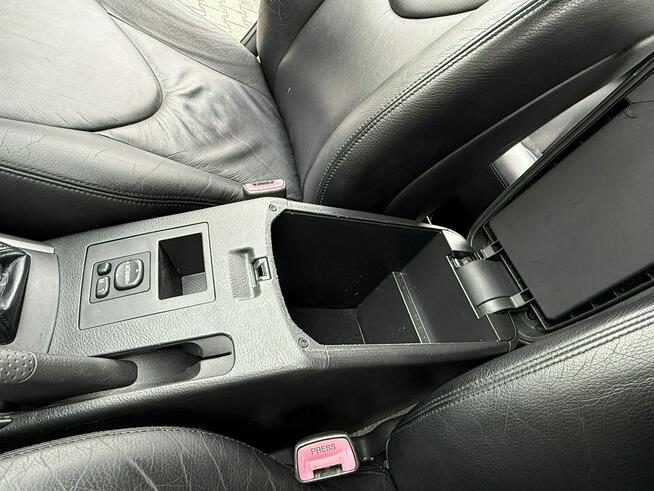 Toyota RAV-4 2.2D4D 136KM 4x4 Executive/Serwis/Skóry/Alufelgi16