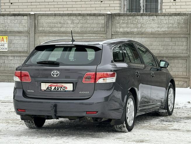Toyota Avensis 1,6VVTi 132KM SOL/Pod.Fotele/Hak/Serwisowany