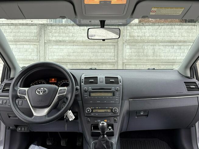 Toyota Avensis 1,6VVTi 132KM SOL/Pod.Fotele/Hak/Serwisowany