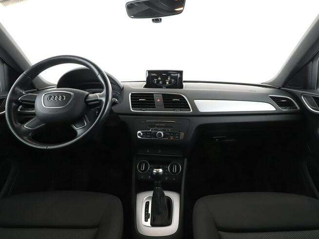 Audi Q3 automat PDC hak grzane fotele tempomat climatronic