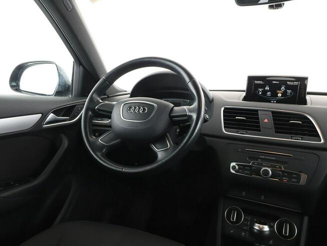 Audi Q3 automat PDC hak grzane fotele tempomat climatronic