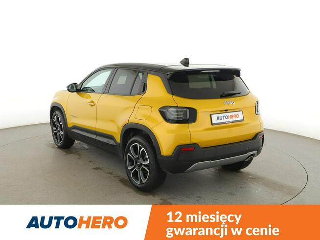 Jeep Avenger virtual cocpit full LED klima auto grzane fotele kamera i czujniki pak