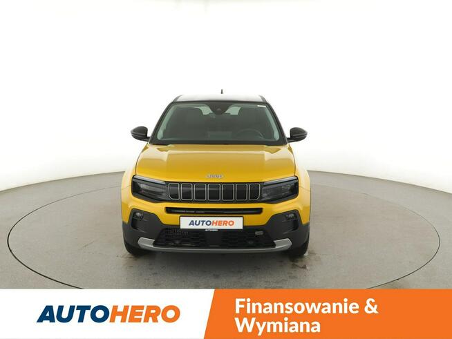 Jeep Avenger virtual cocpit full LED klima auto grzane fotele kamera i czujniki pak