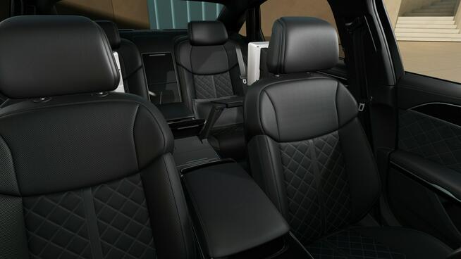 Audi A8 Lang_OśSkrętna_Masaże_Wentylacja_HeadUp_Panorama_B&O_Webasto_Dociągi_