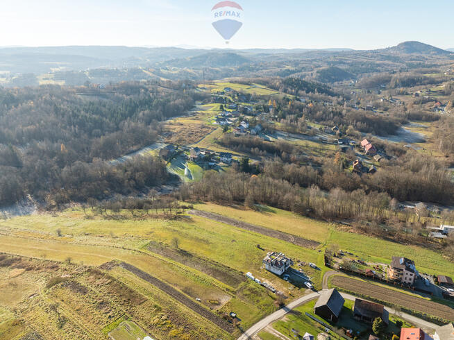 Urocza działka tylko 20min na południe od Krakowa