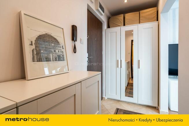 Słoneczna kawalerka z widokiem Wyszyńskiego 26