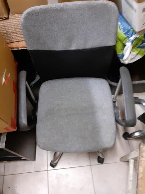 krzesła obrotowe, kolor czarny i szary