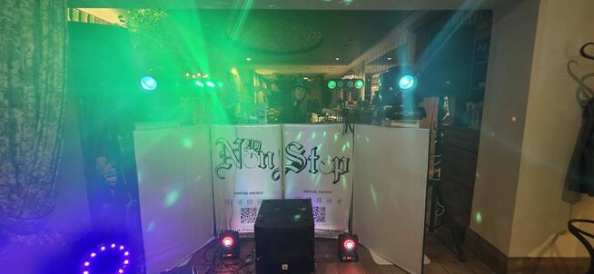 Nowoczesna Djka Muzyczna na Nowoczesne Potrzeby Animatorka z