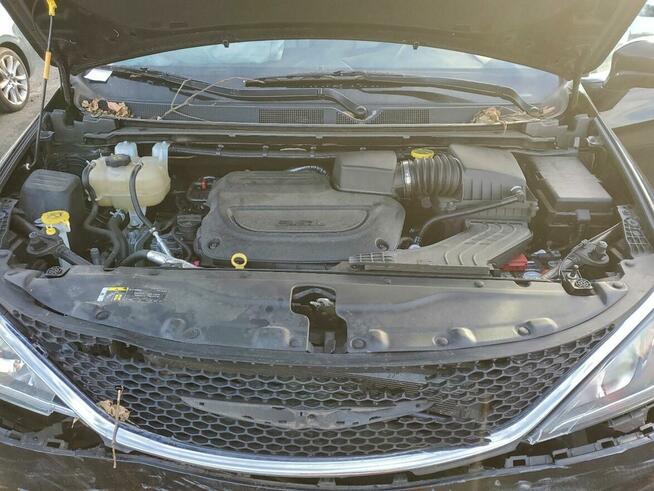 Chrysler pacifica Touring L 3.6 w drodze do pl