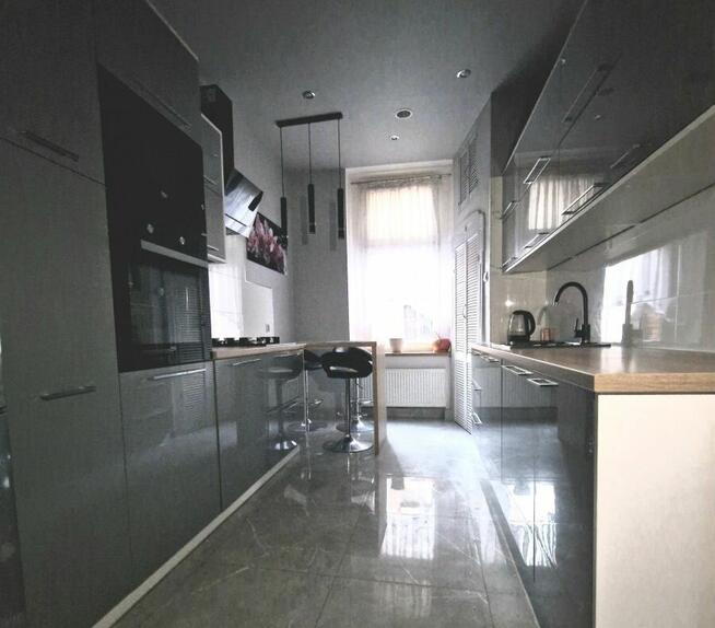 OKAZJA! 111m2 w Centrum I PIĘTRO Wykusz i 2 Balkony