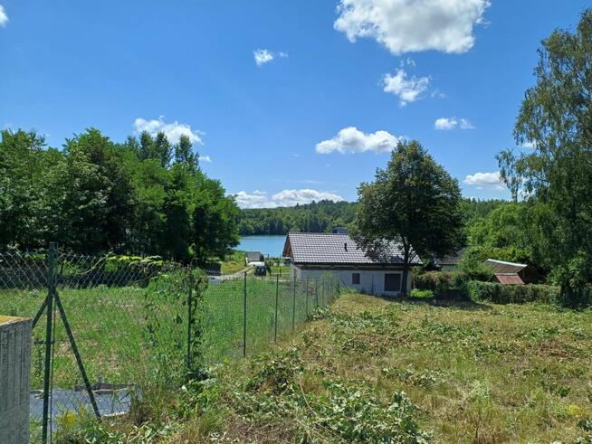 Sprzedam działkę nad jeziorem w Sieniawce.