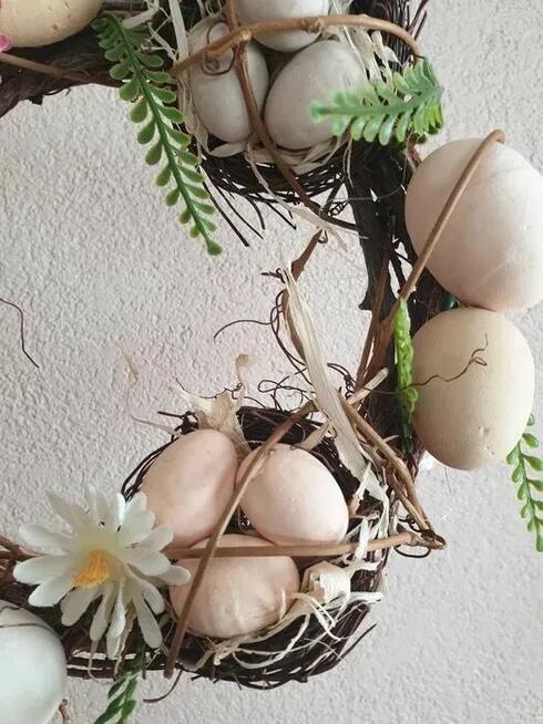 Wianuszek wielkanocny z jajkami