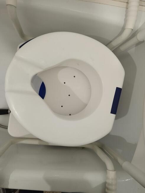 Do sprzedania ławeczka do kąpieli nakładka na sedes i basen