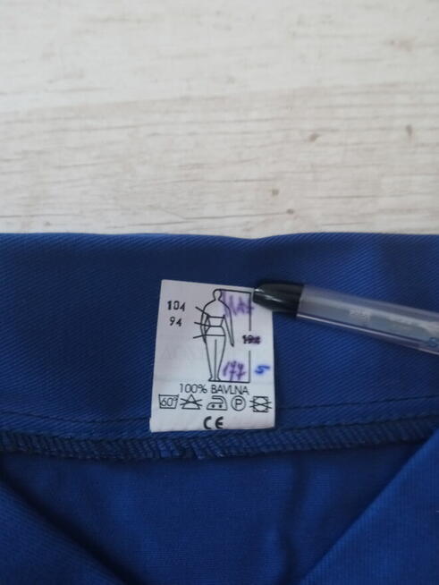 Sprzedam nowe ubrania robocze