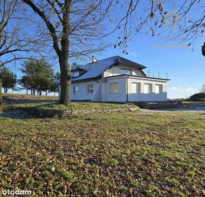 Duży dom wolnostojący - stan deweloperski