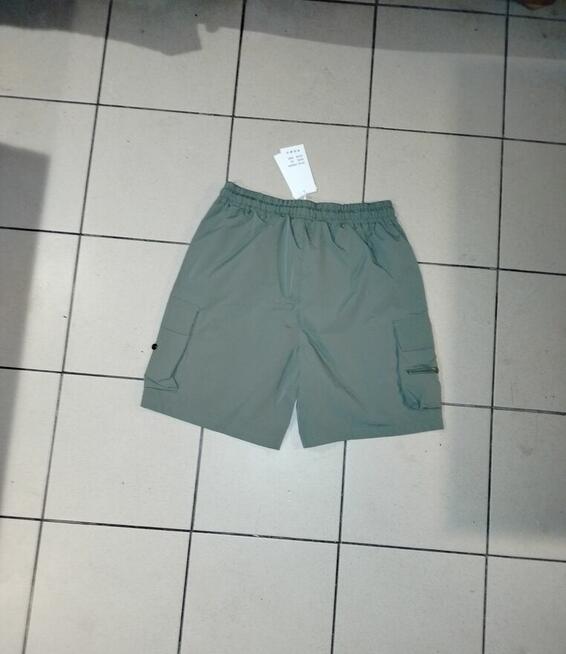 Nowe Spodenki męskie bojówki rozmiar XL + gratis Polecam