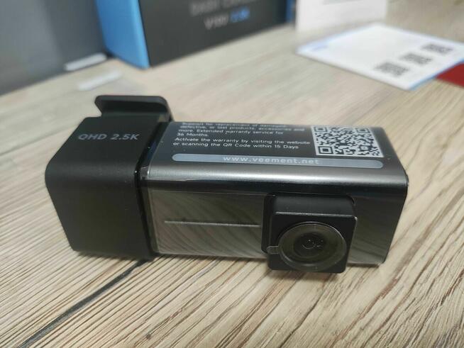 WIDEOREJESTRATOR Kamera Samochodowa V100 QHD 32GB WiFi