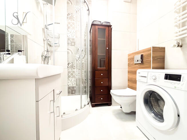 M. Post. | Komórka Lokatorska w Cenie | ENG