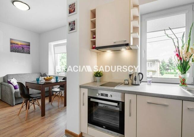 Dom Niepołomice, Aleja Dębowa