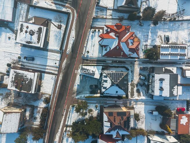 Dom Niepołomice, Aleja Dębowa